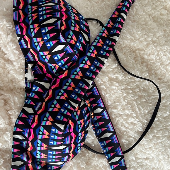 Blue and pink multi way bikini top - Picture 6 of 8